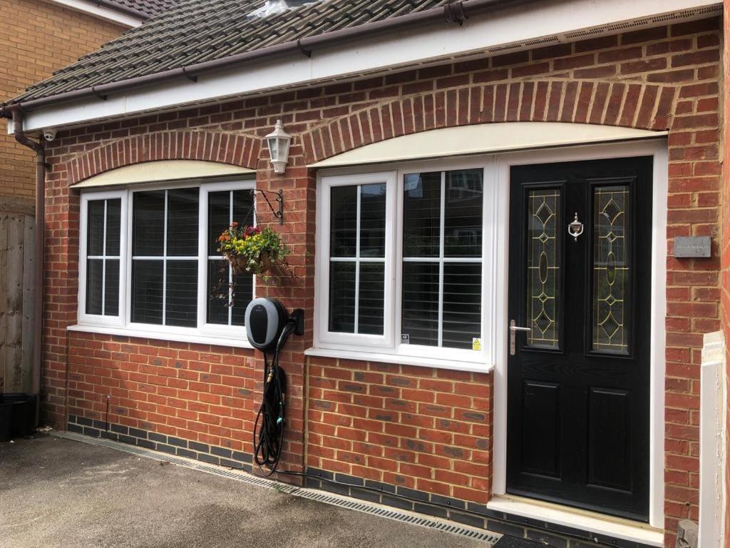 Dease Manor Apartment Higham Ferrers Bagian luar foto