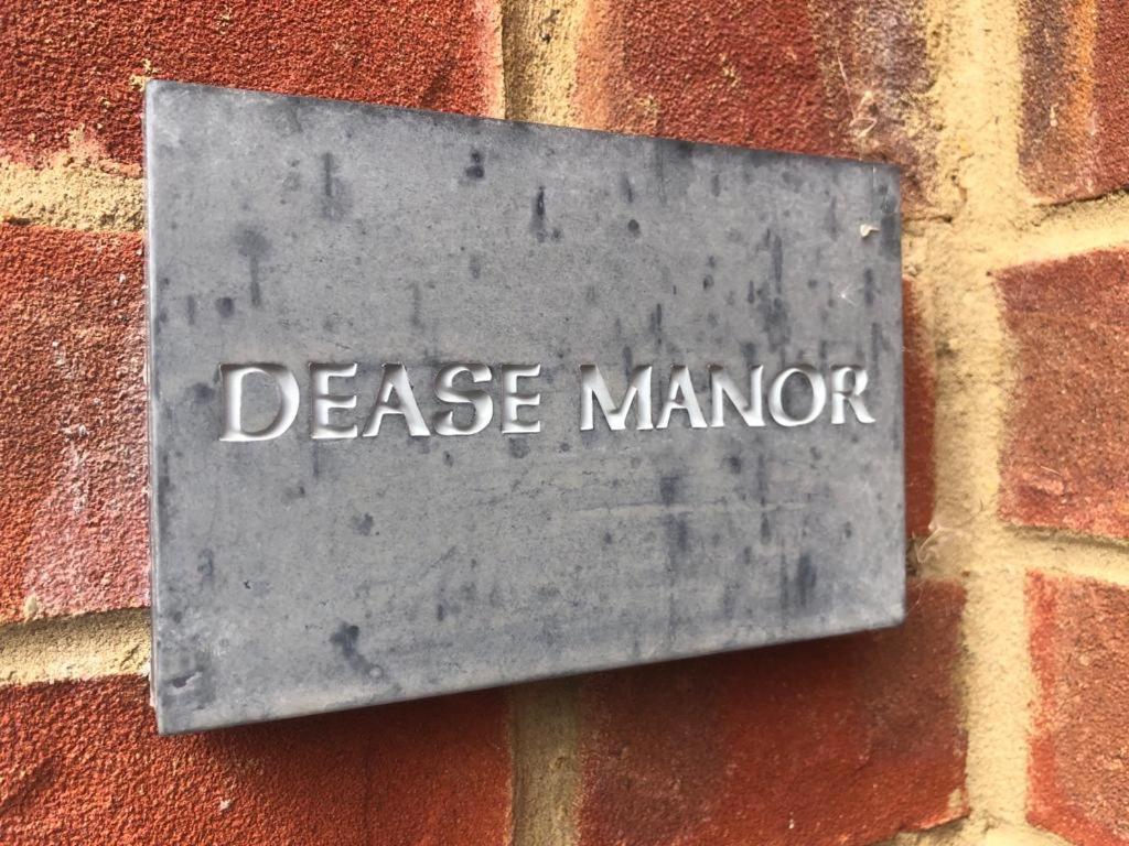 Dease Manor Apartment Higham Ferrers Bagian luar foto